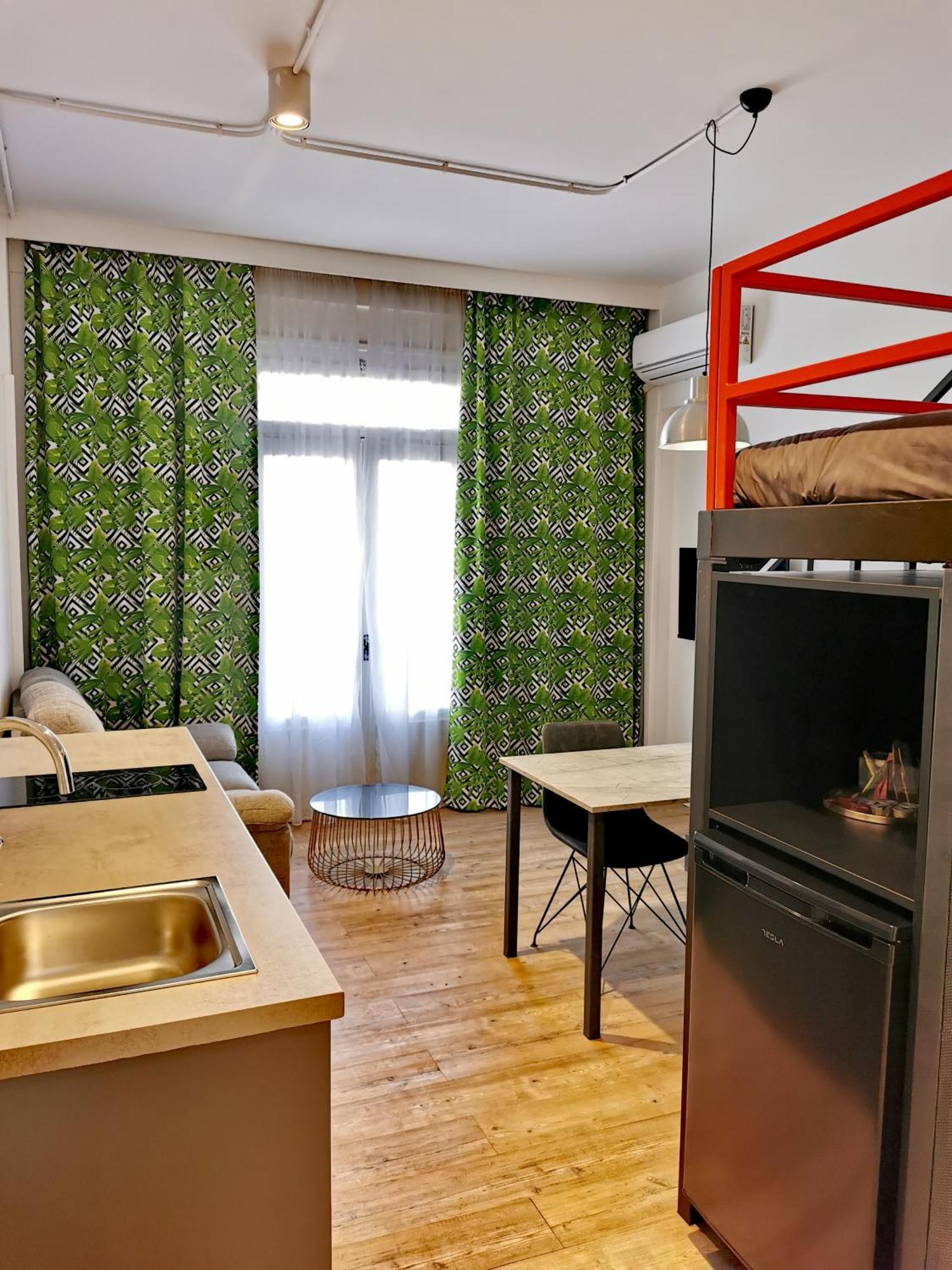 Unique City Centre Apartments Никосия Экстерьер фото